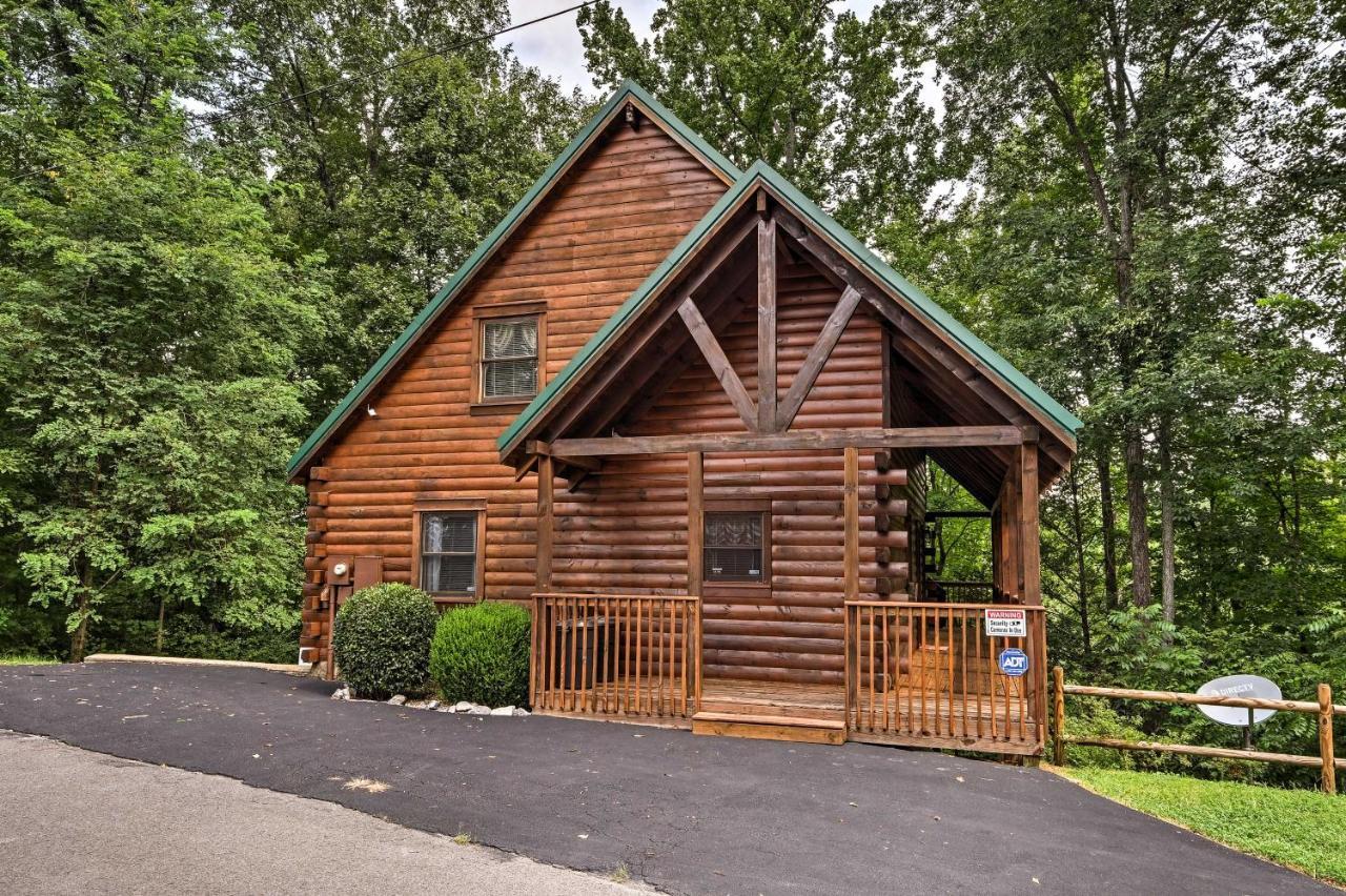 Pigeon Forge Cabin With Hot Tub, Grill And Pool Table! Villa Sevierville Exterior photo