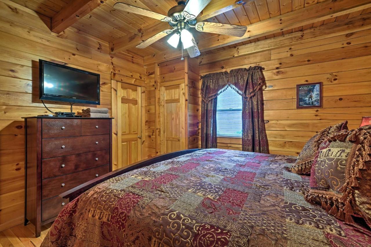 Pigeon Forge Cabin With Hot Tub, Grill And Pool Table! Villa Sevierville Exterior photo