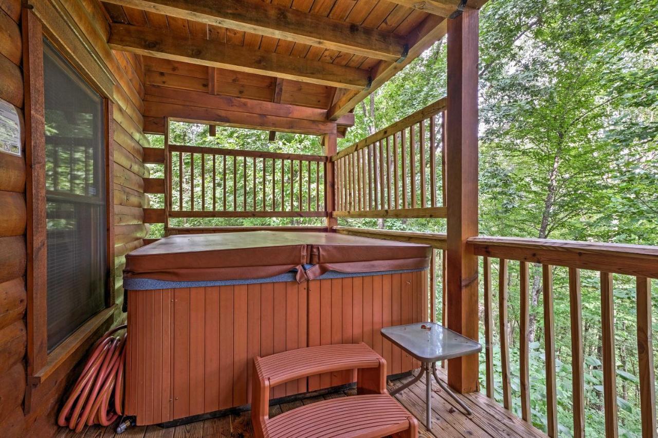 Pigeon Forge Cabin With Hot Tub, Grill And Pool Table! Villa Sevierville Exterior photo