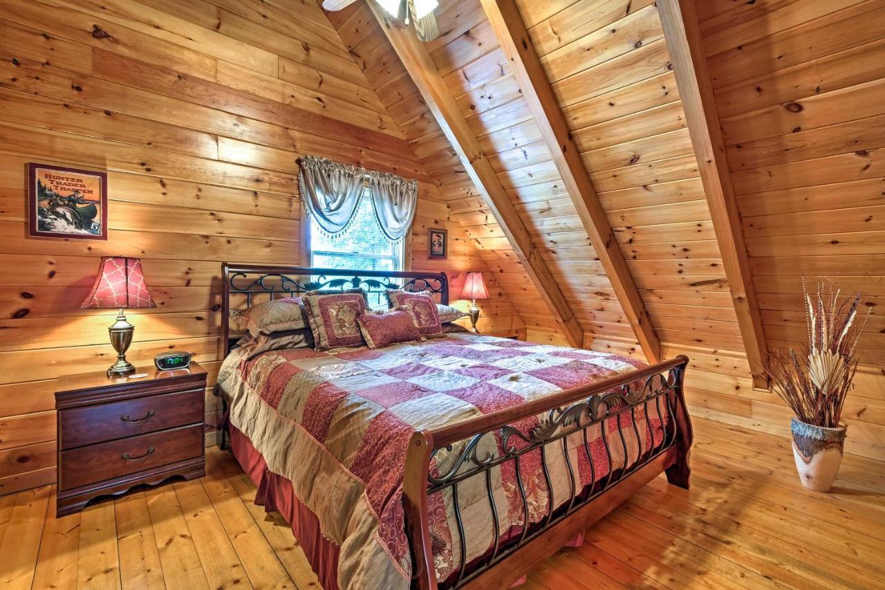 Pigeon Forge Cabin With Hot Tub, Grill And Pool Table! Villa Sevierville Exterior photo